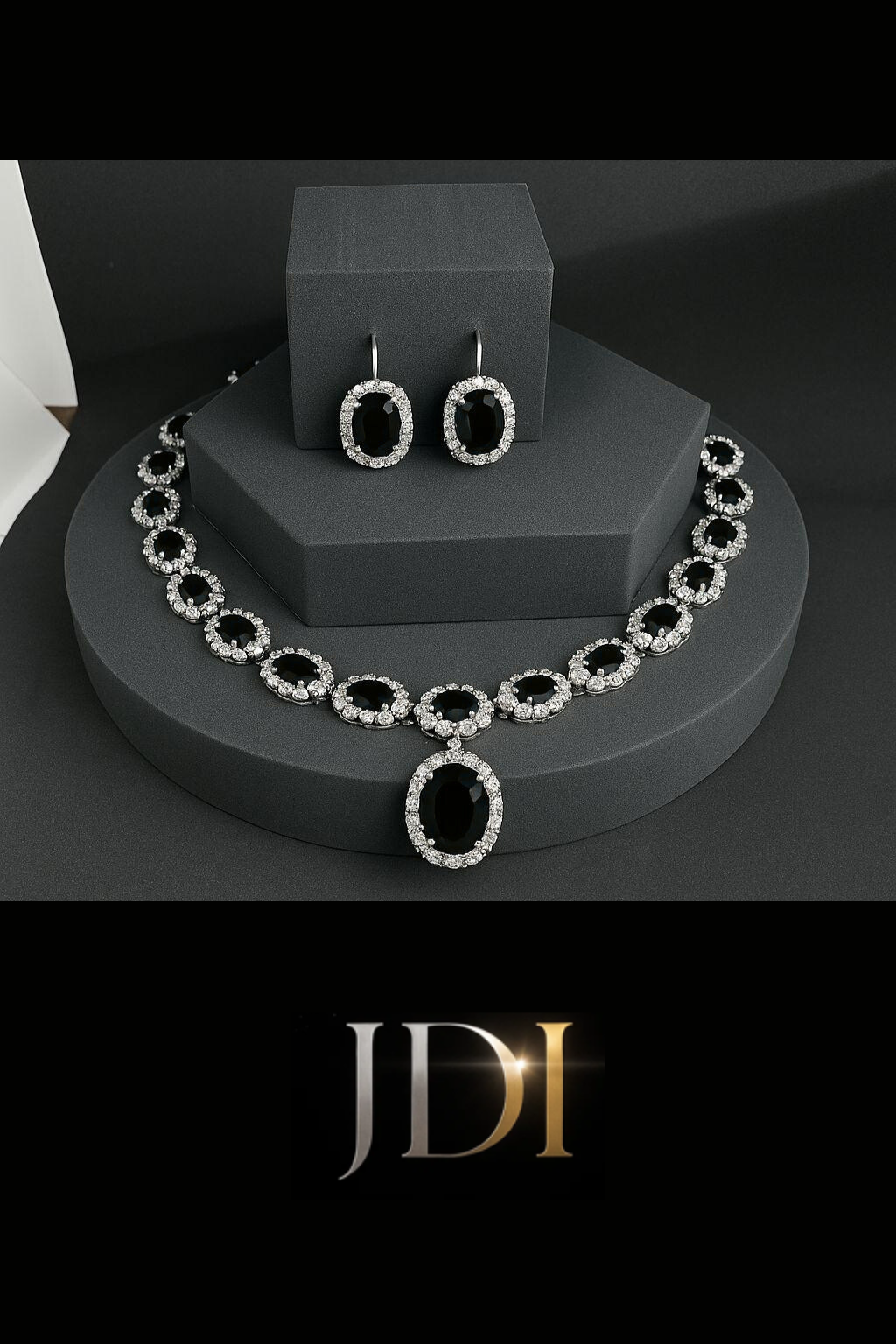 👑 The Imperial Oval Set